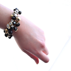 超早割クリスマス✨漆黒の夜空に煌めく金銀色の星々…ビジュー シュシュ＊ブレスレット 4枚目の画像