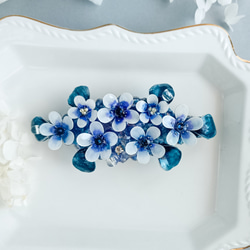 silver 白い小花と青緑の葉　花とガラス 12枚目の画像