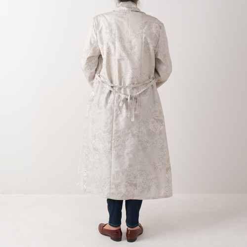 大島紬のローブカーディガン 白大島 日焼け冷房避けに春から秋に重宝し