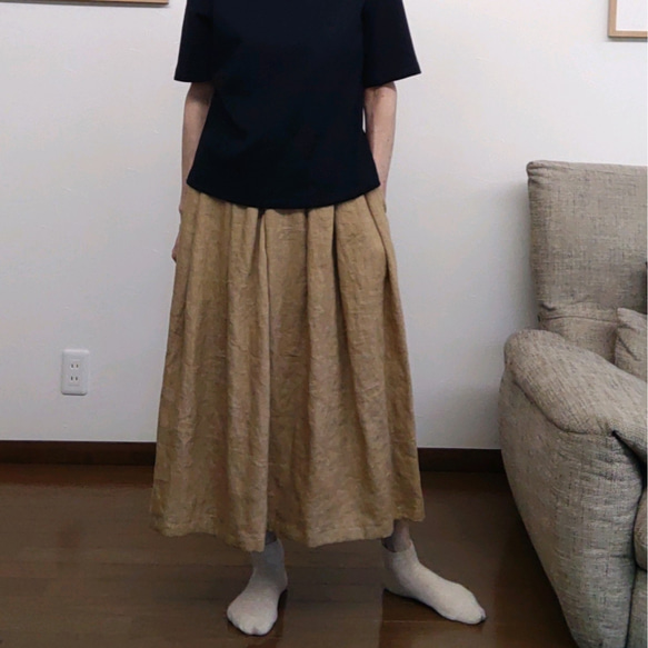 裏地付き　フレンチリネンのタックギャザースカート　ベージュ 3枚目の画像