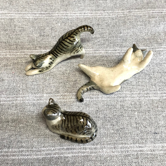 猫型箸置き 白 ねこちゃんの箸置き♪白猫☆二匹セット 箸・箸置き mo*ka 通販