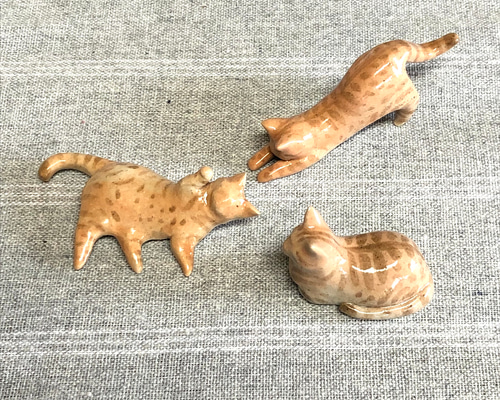 【手づくり陶器】トラ猫他3点 imgrc0102609225.jpg