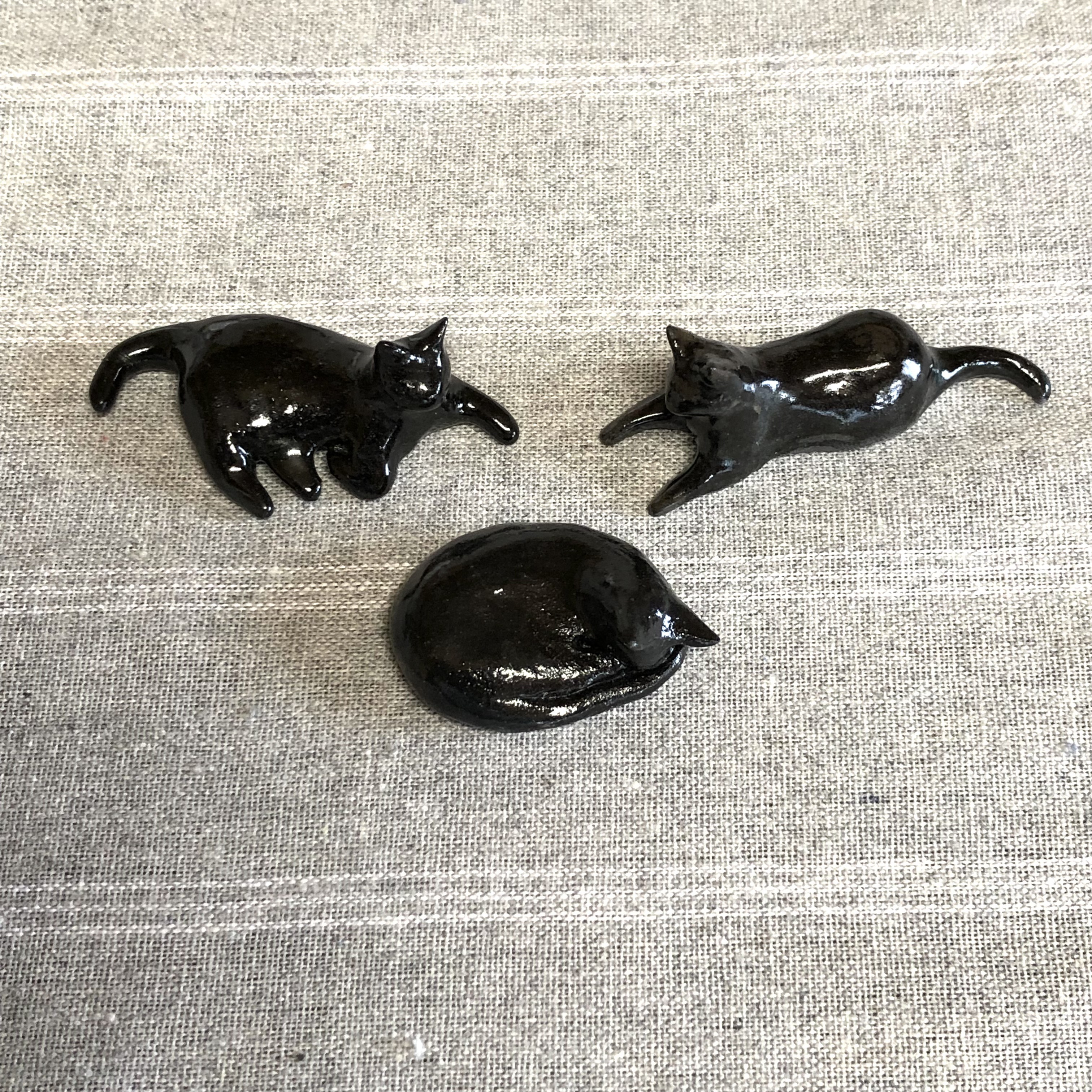 猫の箸置き三態（黒/nite,dara,maru） 猫グッズ 猫雑貨 黒猫