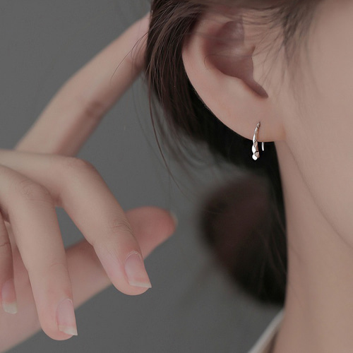 SV925 小ぶり 模様入れ フックピアス シルバー925 小さめ ピアス つけ