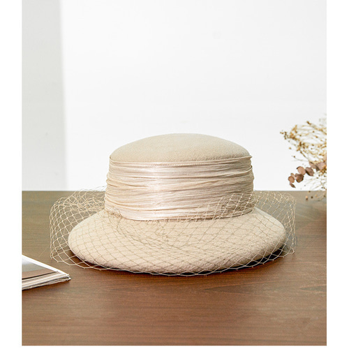 秋と冬の新しいウールフェルトハットベレー帽女性百エレガントなドーム