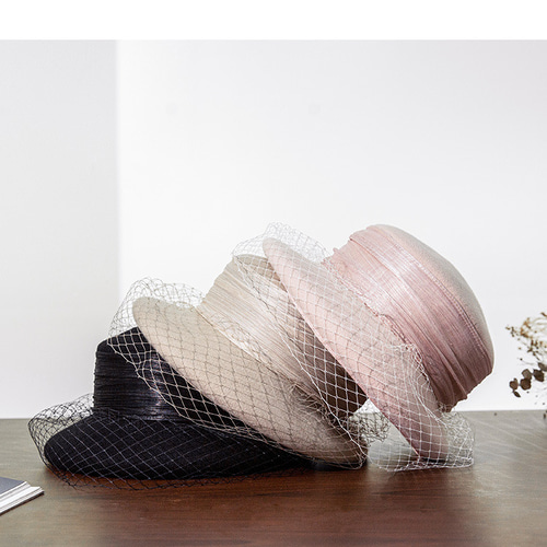 秋と冬の新しいウールフェルトハットベレー帽女性百エレガントなドーム