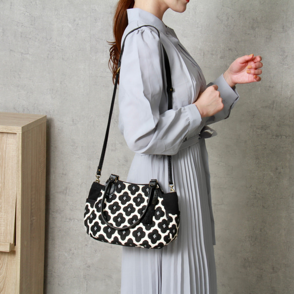 フランス産インポートファブリックと帆布のころんと2WAYショルダー  