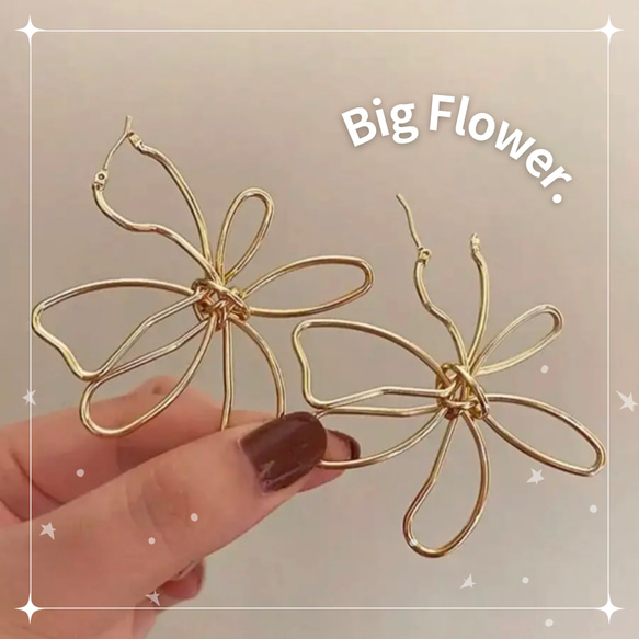 【再販】Big Flower ❤︎ 大ぶり フラワー シンプル ピアス 《 ゴールド 》 1枚目の画像
