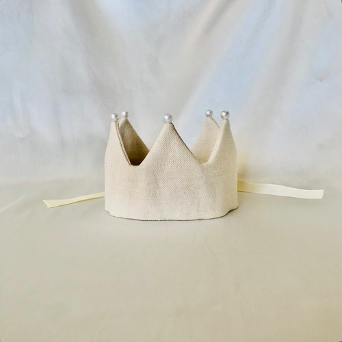 人気沸騰ブラドン ベビークラウン くすみカラー 生成り 刺繍《100日、誕生日 ファッション雑貨