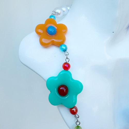 カラフルポップなお花のネックレス ネックレス・ペンダント カラフルポップなお花のネックレス ネックレス・ペンダント