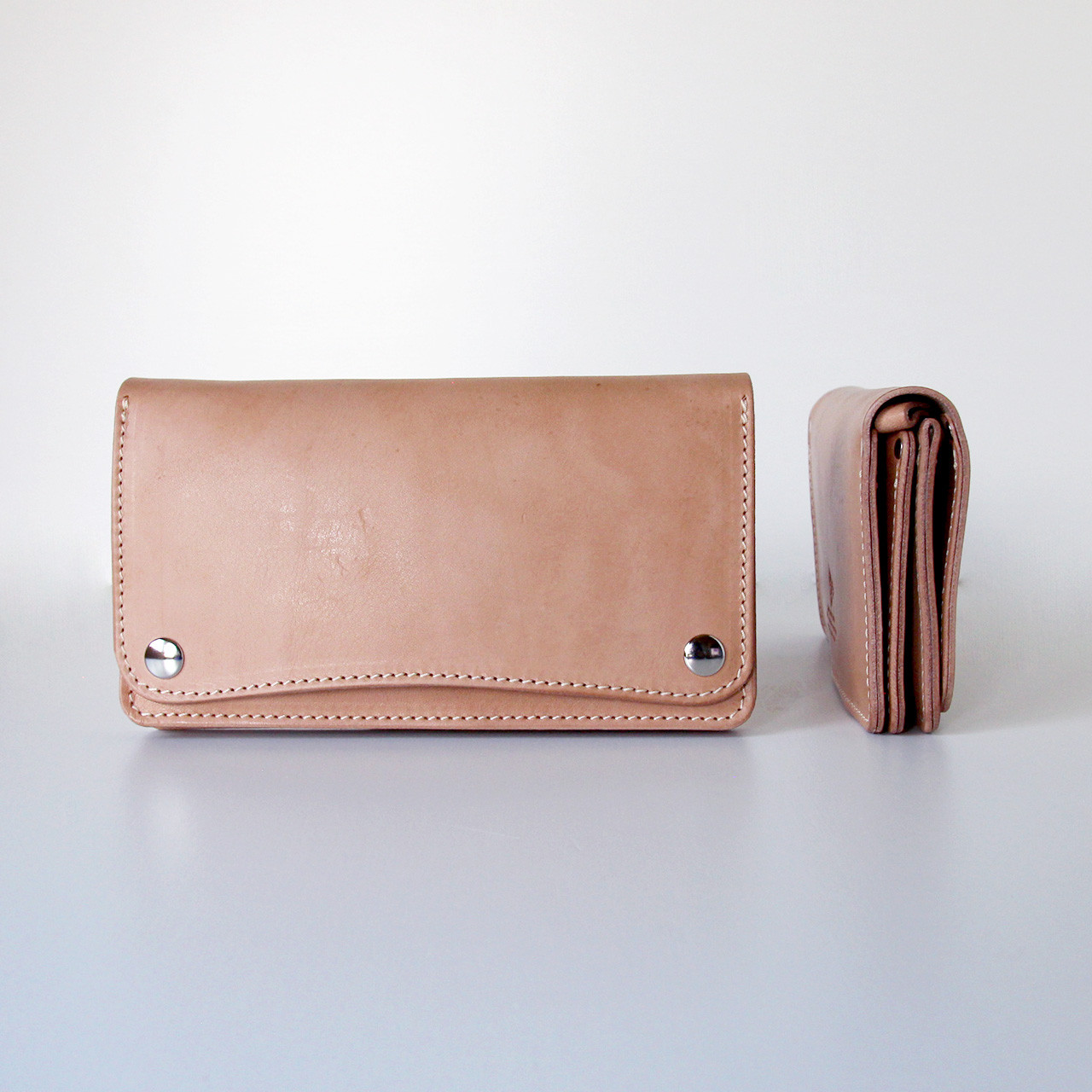 トラッカーウォレット 3部屋 長財布 牛革 レザー ヌメ革 本革 日々を刻む日記帳 nfl hnd Creema店｜詳細画像