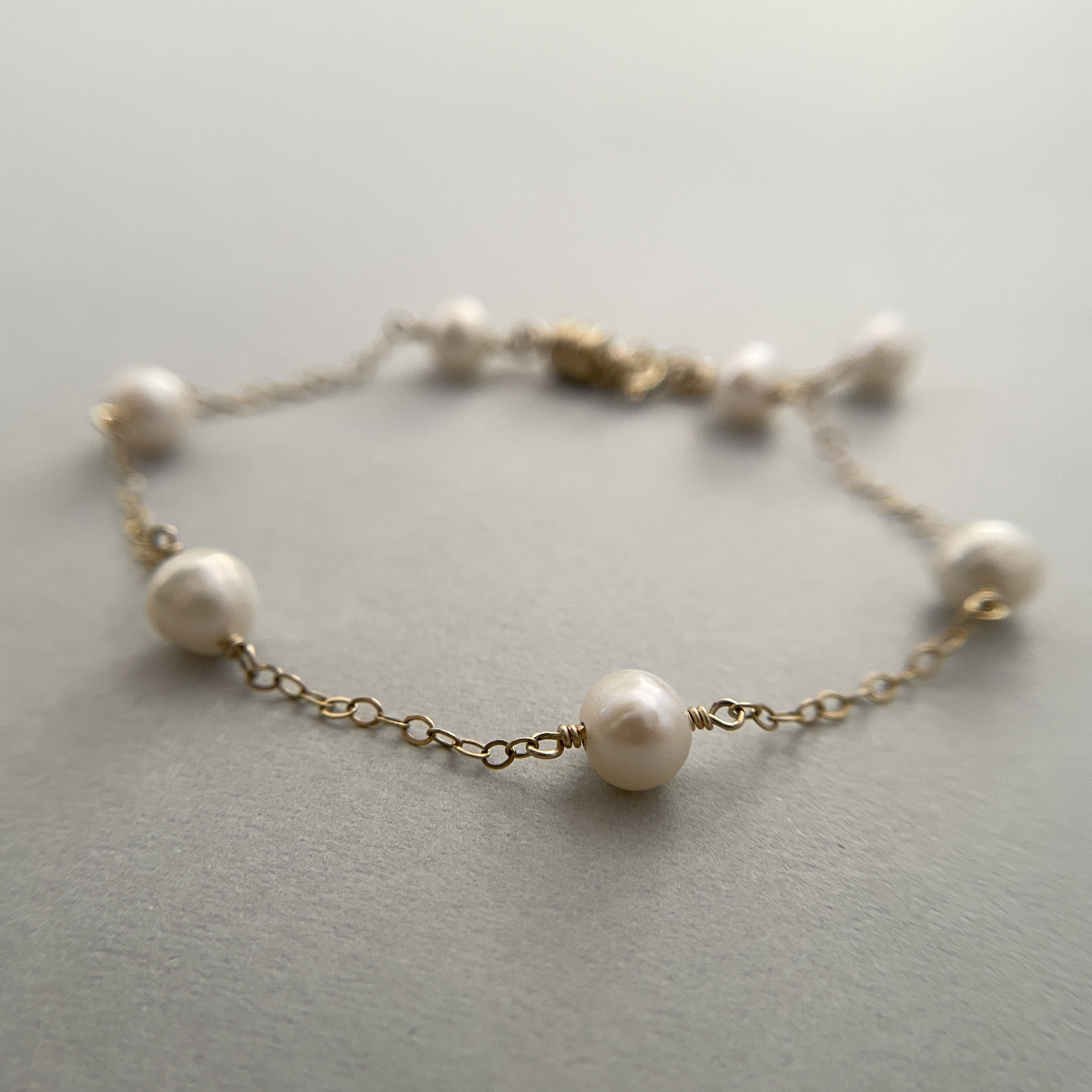 小粒パールのブレスレット ゴールド 華奢 上品 マグネット 14kgf ギフト プレゼント
