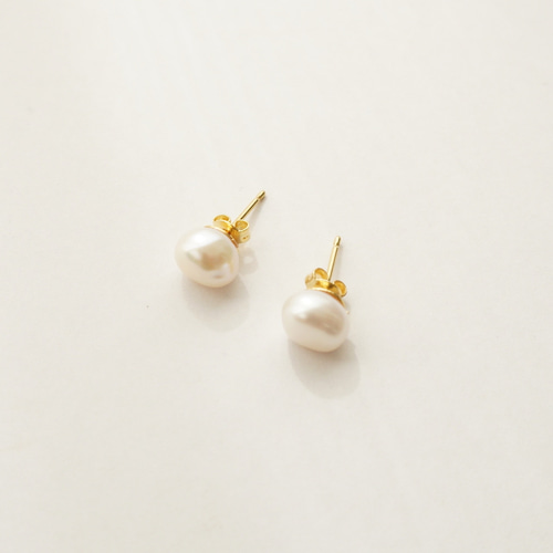 金属アレルギー対応 真珠 ピアス バロック パール 1粒 小粒 金属アレルギー対応 真珠 ピアス バロック パール 1粒 小粒