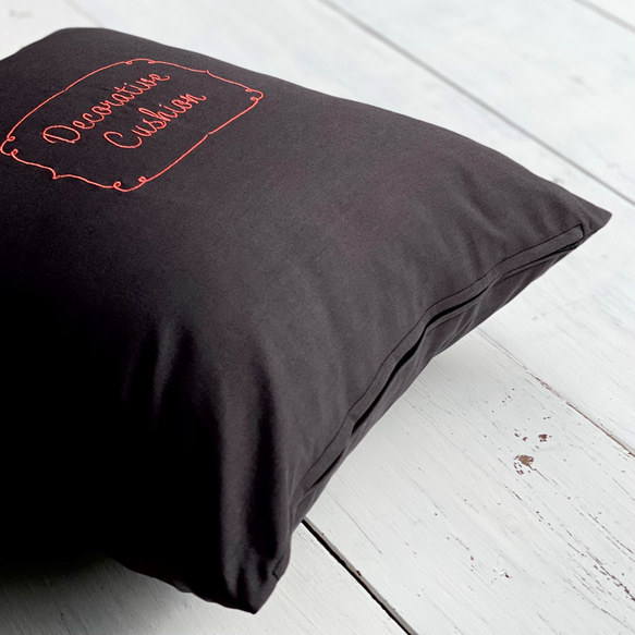 DC rogo  Cushion cover / dark gray（クッションカバー） 3枚目の画像