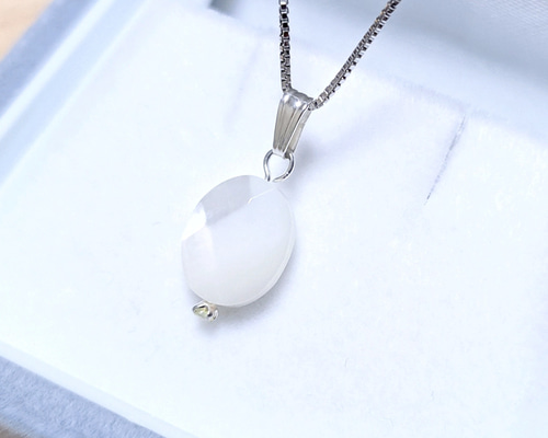 真珠貝ネックレストップ 真珠色白蝶貝のペンダントトップ&ネックレス ペンダントトップ