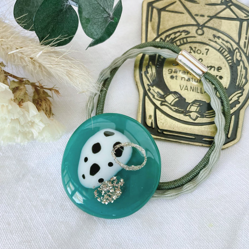 ダルメシアンフラワーレジンヘアゴム ꫛꫀꪝʚïɞ.•蝶々デザインドライフラワーレジンヘアゴムʚïɞ.•➆-2