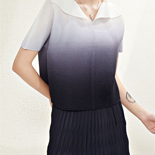 ゆったりブイねっくおしゃれなぜんびんプリーツ半袖 チュニック