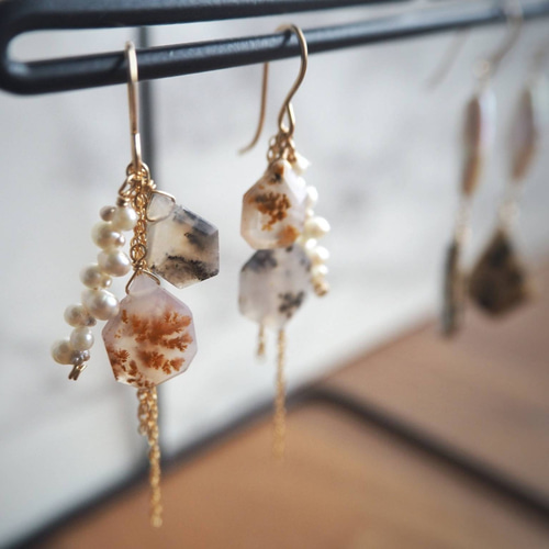 14Kgf×デンドリティックアゲートとつのつのあこやのピアス ピアス