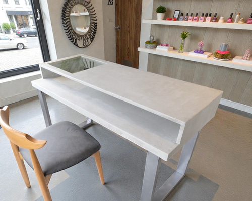 モルタル×アイアン ガラス付きネイルテーブル 机・デスク tumugu-kobo