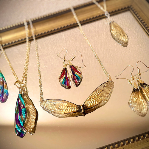 ほんものの蝉の翅】セミのネックレス ペンダント ディープブルー