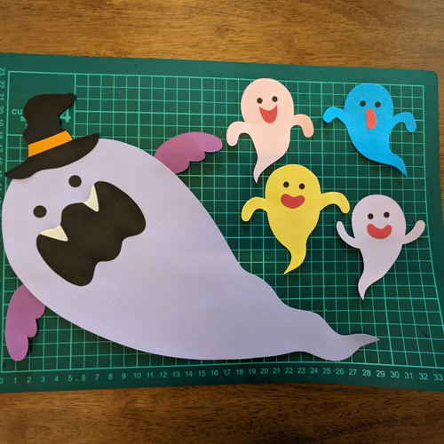 大きなおばけとモンスター ハロウィン おばけ 秋 壁面飾り 壁面