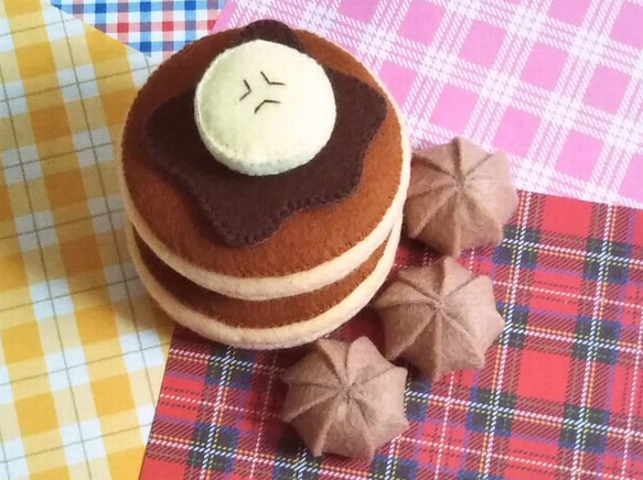 フェルト ままごと★ミニ ホットケーキ（パンケーキ）★バナナ＆チョコソース 1枚目の画像