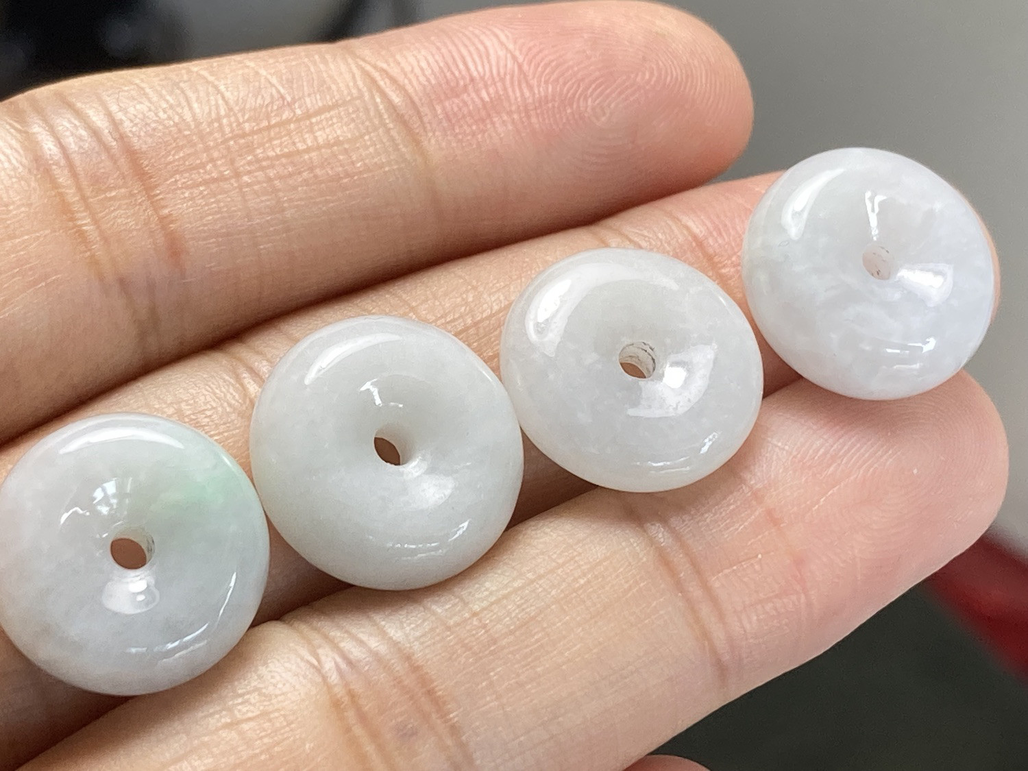 R23-106 平安守り 天然 ミャンマー産 A貨 本翡翠 ルース 裸石 硬玉