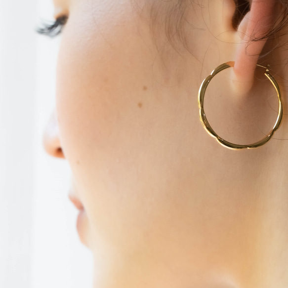 Ripple Earrings L Gold 3枚目の画像