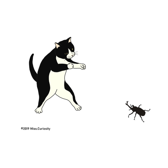 Tシャツ　白黒猫とカブトムシ　濃色系 2枚目の画像