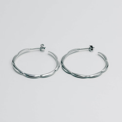 Ripple Earrings L Platinum 1枚目の画像