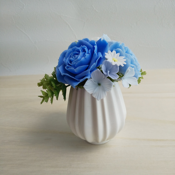 粘土の花 　バラのブルー系ミニフラワーアレンジメント　樹脂粘土　送料無料 4枚目の画像