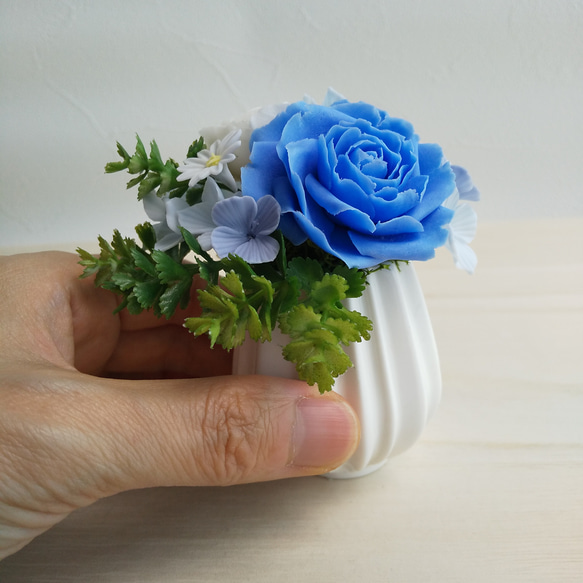 粘土の花 　バラのブルー系ミニフラワーアレンジメント　樹脂粘土　送料無料 2枚目の画像