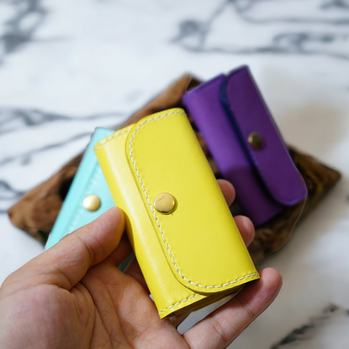 レモンイエローのレザーキーケース 革小物 レザーキーケース レモン