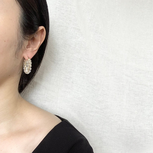 ガラスビーズのフープピアス・イヤリング クリア×アンティークゴールド