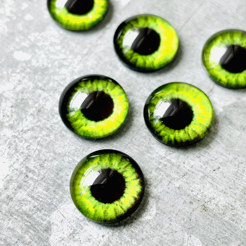 猫目ガラスカボション・デコパーツ4ヶ入（2ペア）｜アップルグリーン