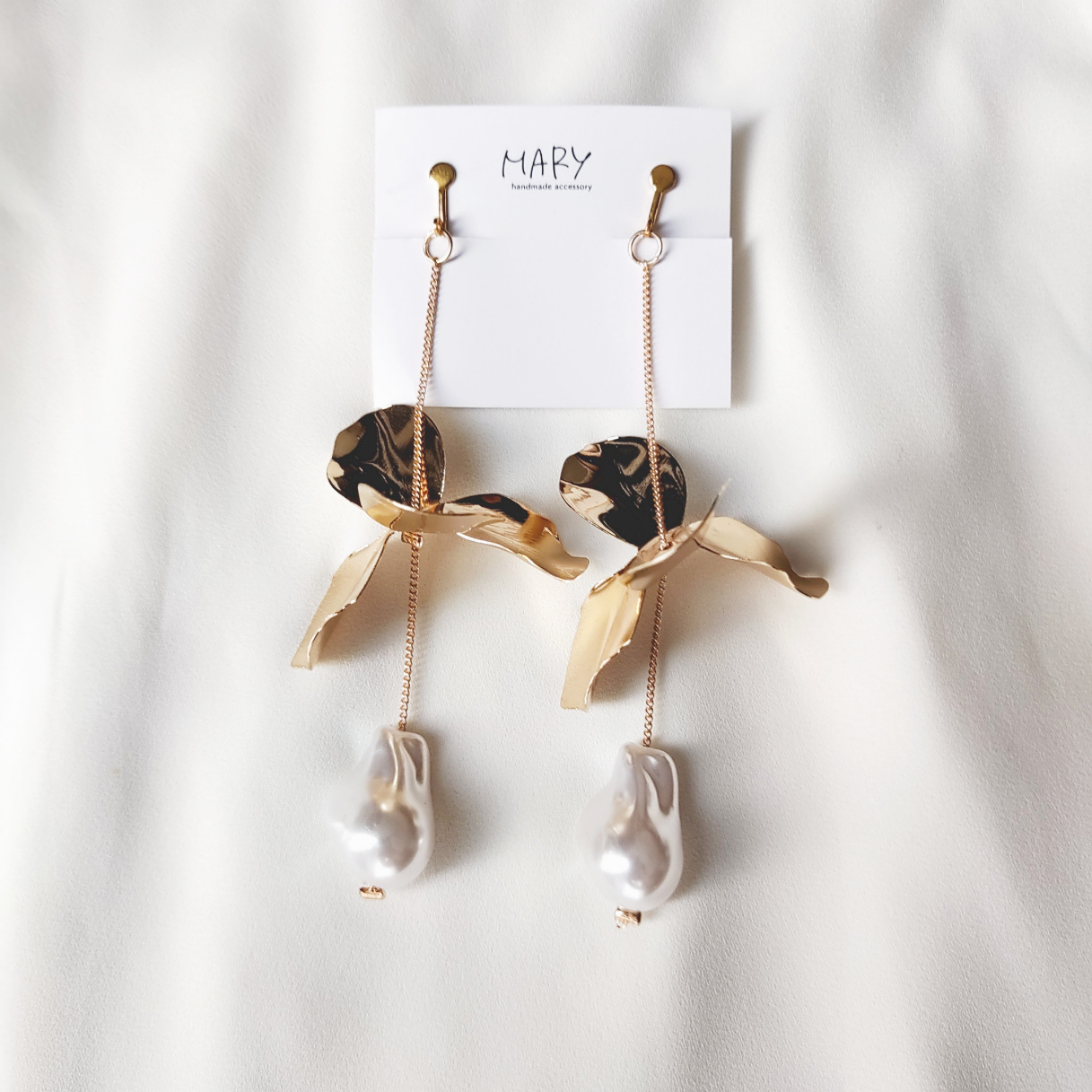 lily flower リリーフラワー/ ブライダル アクセサリー  結婚式 ピアス イヤリング ゴールドバロックパール