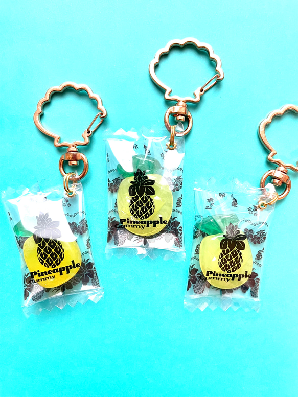 ALOHA pineapple Gummi candy packaged charm 1枚目の画像