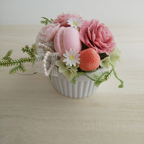 粘土の花 かわいいスイーツピンクのバラフラワーアレンジメント 樹脂