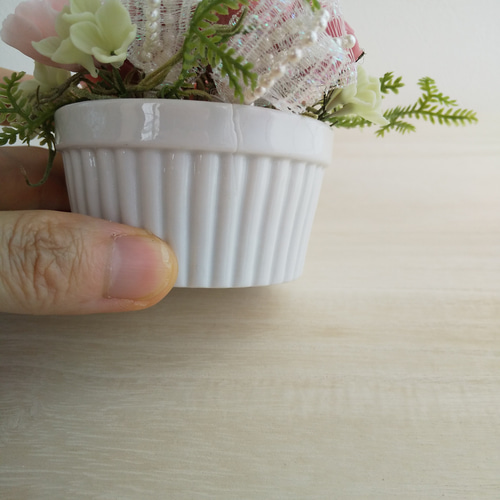 粘土の花 　かわいいスイーツピンクのバラフラワーアレンジメント　樹脂粘土