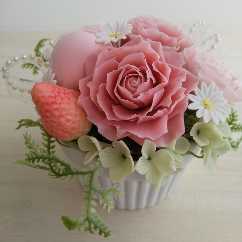 粘土の花 かわいいスイーツピンクのバラフラワーアレンジメント 樹脂