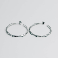 Ripple Earrings M Platinum 5枚目の画像