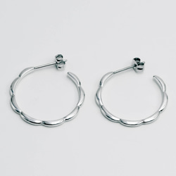 Ripple Earrings M Platinum 4枚目の画像