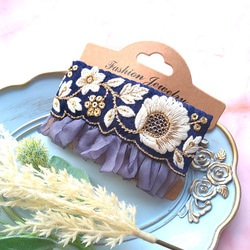 ハンドメイド　大ぶり♡水色刺繍リボンとゴールドパーツの華やかヘアアクセサリー♡ 3a26112ff92ac55dc7ef59df5230f1