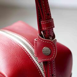 NUME-RED・キューブポシェット◎２WAY機能・内装キーホルダー付き：ポケット機能充実しています。全5色★ 5枚目の画像