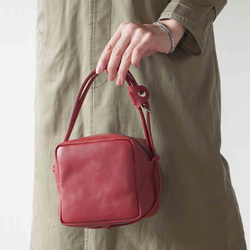 NUME-RED・キューブポシェット◎２WAY機能・内装キーホルダー付き：ポケット機能充実しています。全5色★ 12枚目の画像