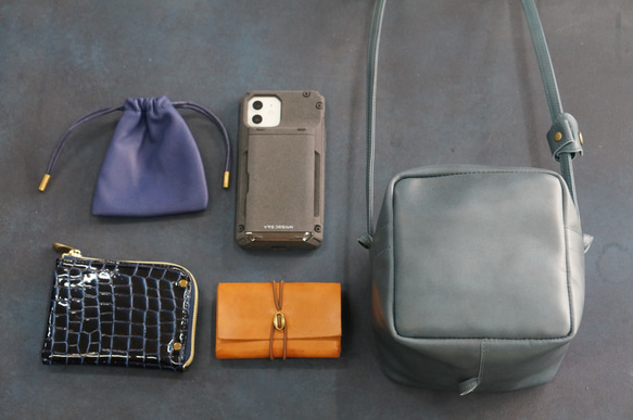 NUME-GREEN・キューブポシェット◎２WAY機能・内装キーホルダー付き：ポケット機能充実しています。全5色★ 12枚目の画像