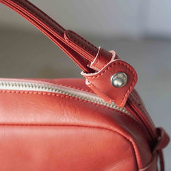 NUME－RED・２WAY機能ポシェットLサイズ◎内装キーホルダー付き：ポケット機能充実しています★全5色 6枚目の画像