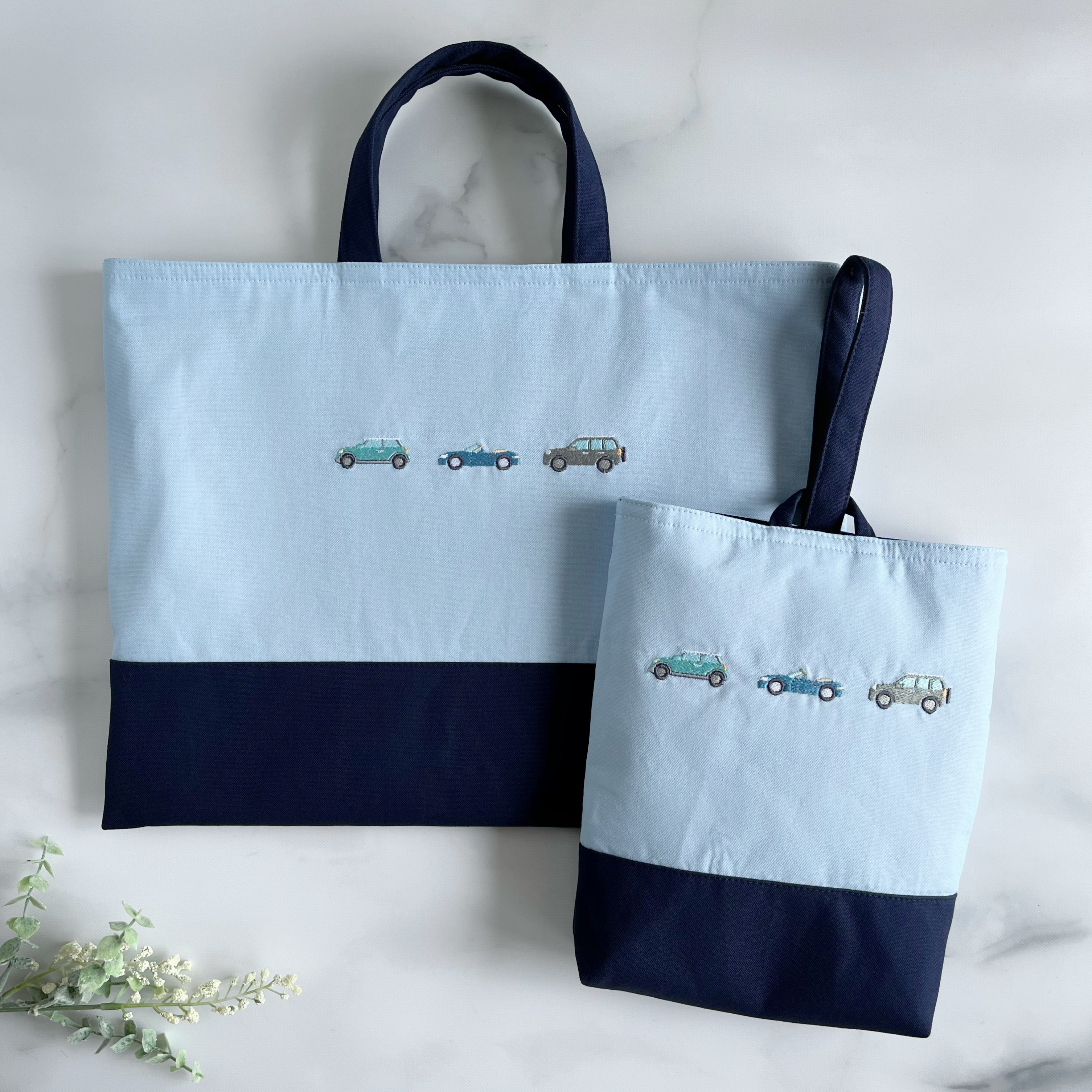 水色・2点セット】サイズ選択可・車の刺繍・レッスンバッグ