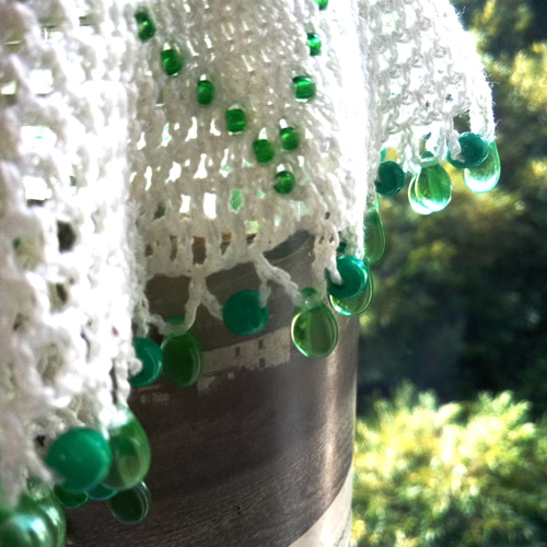 ビーズニッテングのジャグカバー ドイリー 敷物 ガラスビーズ from