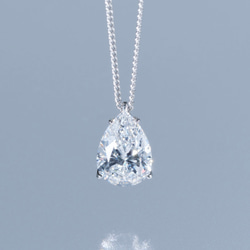 ペアシェイプダイヤモンドのネックレス JE01375 1枚目の画像